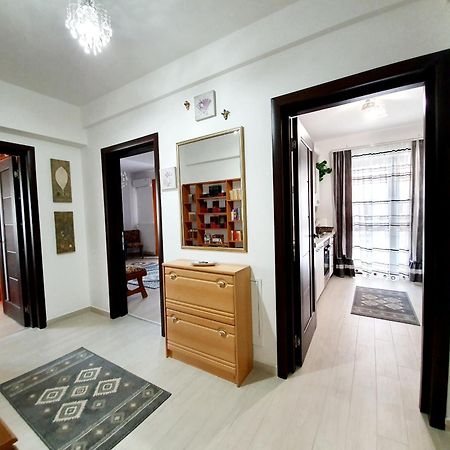 Unique Hotel Apartments ヤシ エクステリア 写真