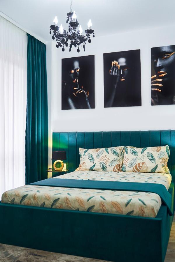 Unique Hotel Apartments ヤシ エクステリア 写真
