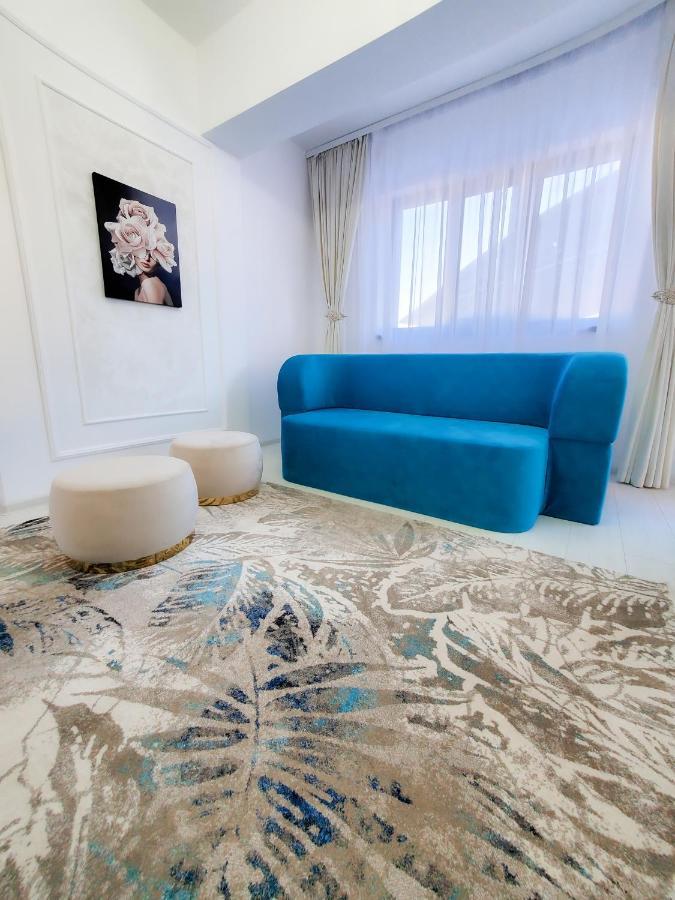 Unique Hotel Apartments ヤシ エクステリア 写真