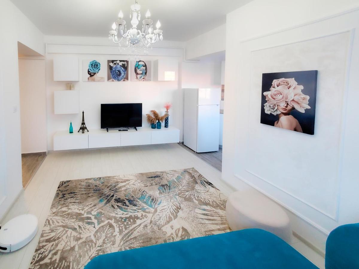 Unique Hotel Apartments ヤシ エクステリア 写真