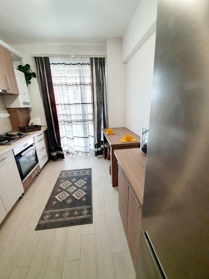 Unique Hotel Apartments ヤシ エクステリア 写真